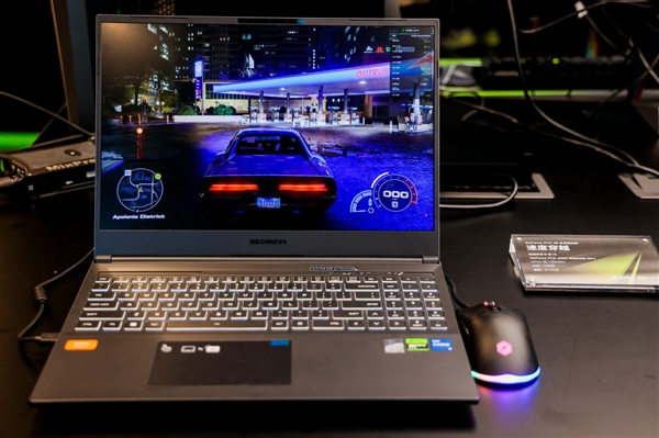 感受RTX 40系列显卡AI的魅力！游戏/创作 翻天覆地