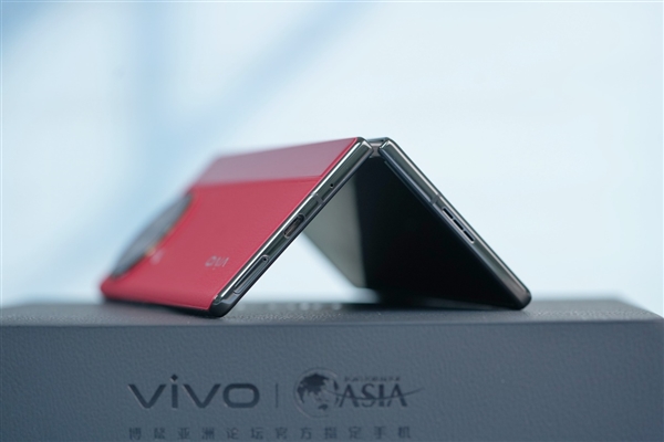 创七项折叠屏的全球唯一!vivo X Fold2图赏