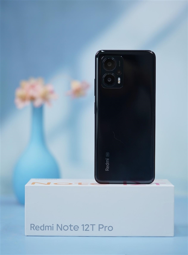 升级新一代天玑8200-Ultra!Redmi Note 12T Pro图赏