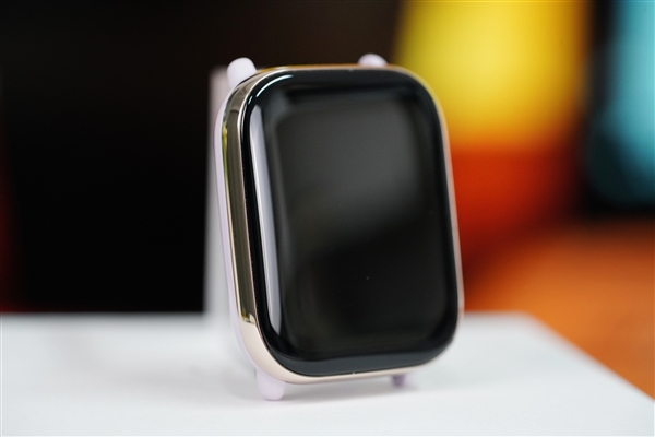 精美小方表仅899元！华米Amazfit Active图赏
