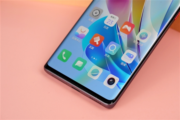 二代骁龙8只要2999元！nubia Z50图赏：一体双曲影像旗舰