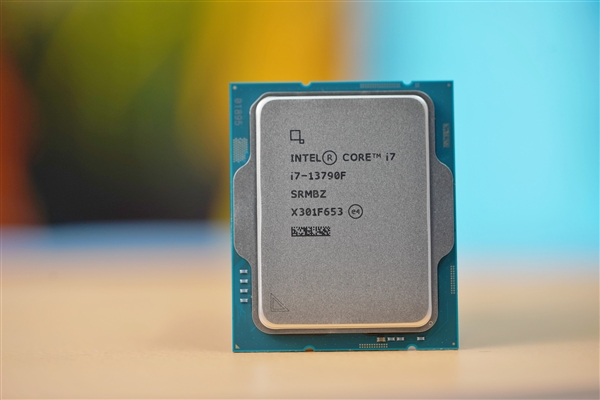 中国内地市场特供！Intel i7-13790F处理器图赏