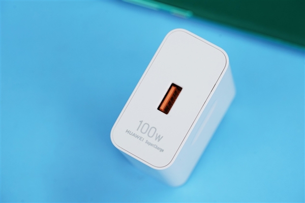11号色靓丽吸睛！华为nova 11 Ultra图赏