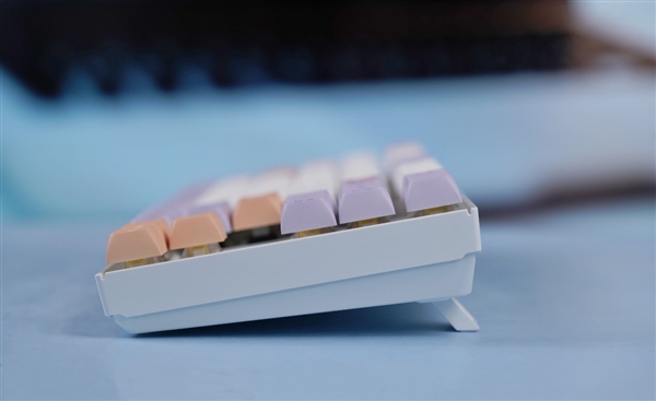 高颜值87键!影驰Keychron K8 Pro星曜娘联名键盘图赏