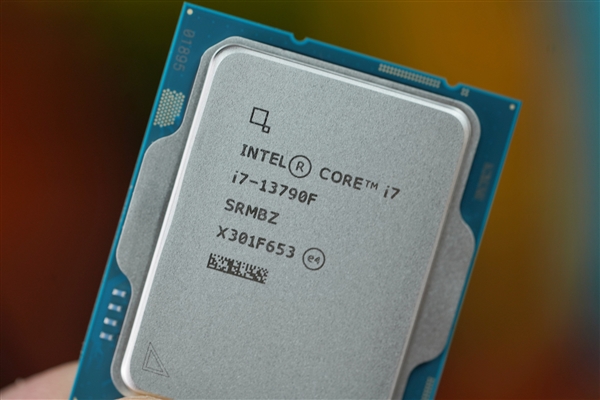 中国内地市场特供！Intel i7-13790F处理器图赏