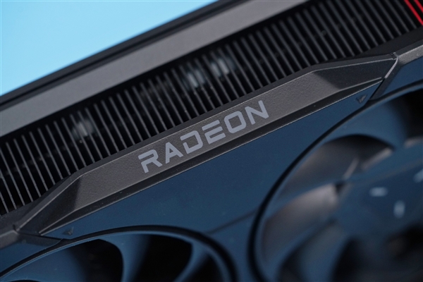 硬刚RTX 4060 Ti！AMD RX 7600图赏
