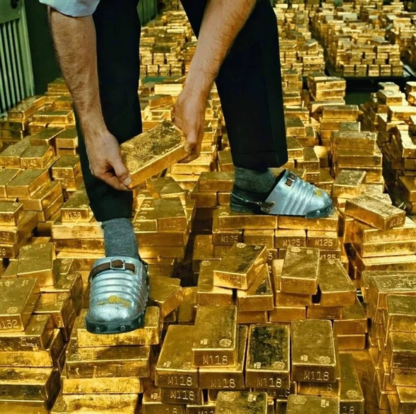 世界最大金库的工作人员必须穿金属鞋子：你知道为什么吗？
