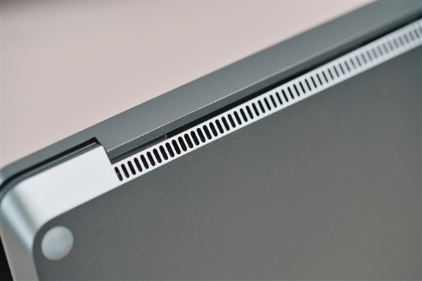 2.2K高色域触控屏!微软Surface Laptop 5图赏