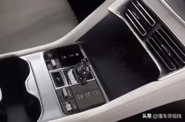 比亚迪一代神车!新款宋PLUS DM-i内饰曝光:用上海豹同款水晶档杆