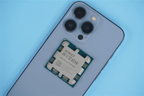 游戏默秒全!AMD锐龙9 7950X3D图赏