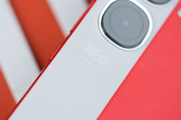 iQOO Neo9 Pro上手：不到3000元的手机 性能却是顶级