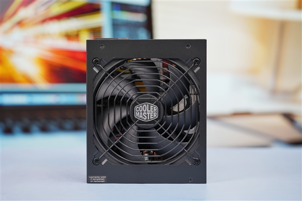 单根输出600W！酷冷至尊GX1250 GOLD电源图赏