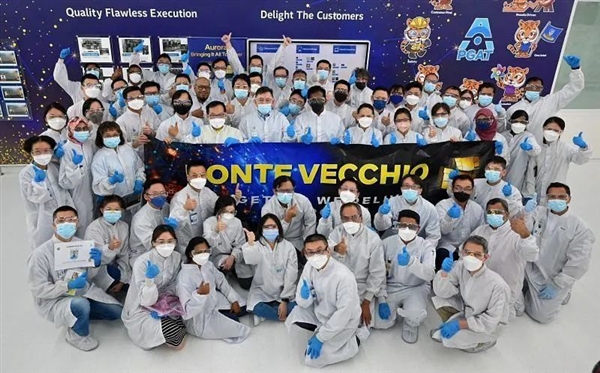 5种工艺1000亿晶体管 Intel造出有史以来最复杂的芯片?