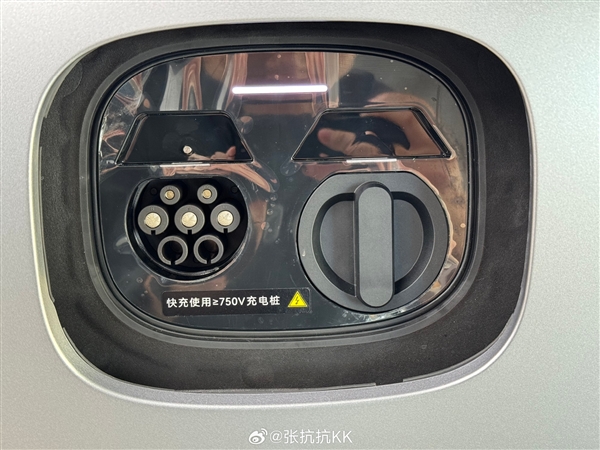 只能加“95号汽油”的电动车：曝华为智界S7仅支持750V以上快充桩