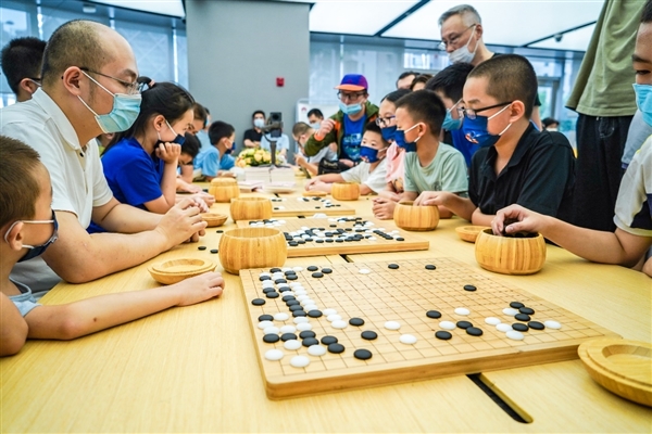 2022华为手机杯围甲联赛落幕:华为用五年时间让更多人喜欢围棋