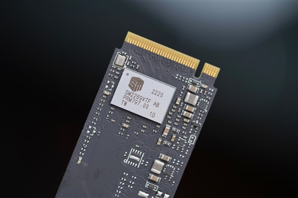 国产内存+国产SSD!小米迷你主机图赏 新办公神器