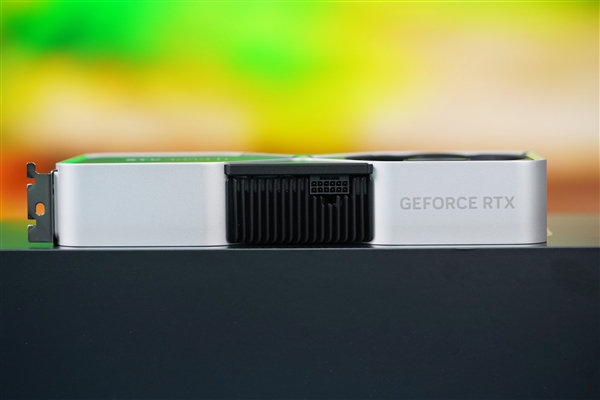 3199元游戏新神器!RTX 4060 Ti图赏