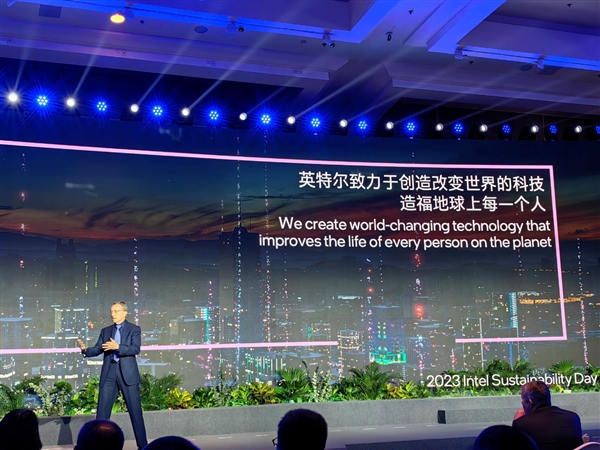 Intel CEO基辛格第一次以新身份访华:中国的增长让我兴奋!