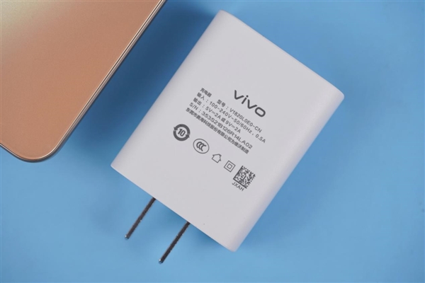5000mAh长续航！轻薄千元机vivo Y35图赏