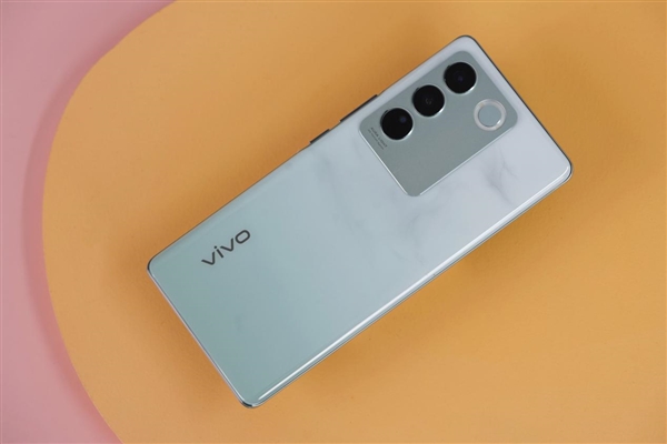 后壳质感堪比玉石！vivo S16 Pro图赏