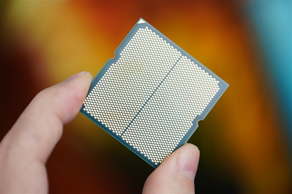 游戏默秒全!AMD锐龙9 7950X3D图赏