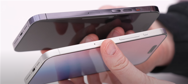 iPhone 15终于改成USB-C接口！但你可别高兴