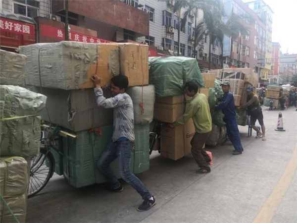 这届越南年轻人 在中国互联网平台疯狂“淘宝”