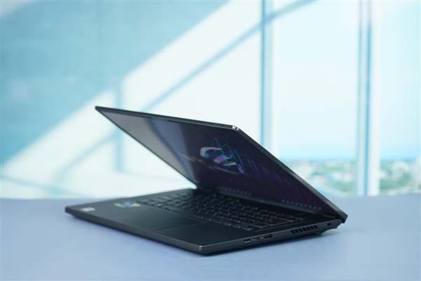 13代i9+RTX 4070加持!ROG幻16经典版 2023图赏