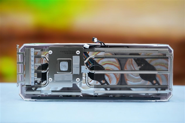 纯白千层镜！影驰RTX 4060 Ti 8GB星曜OC图赏