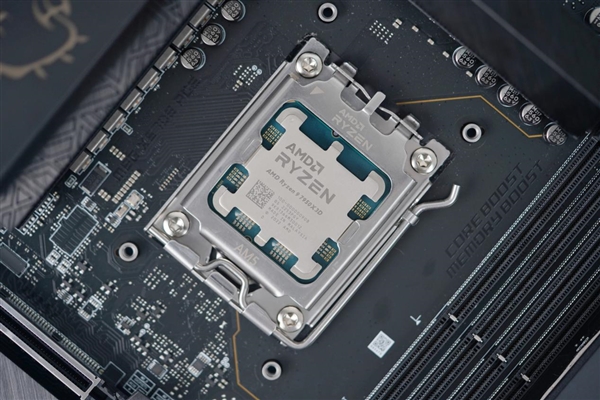 游戏默秒全!AMD锐龙9 7950X3D图赏