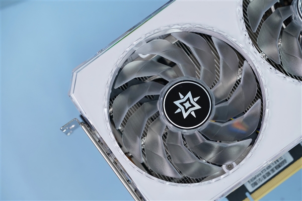 纯白千层镜！影驰RTX 4060 Ti 8GB星曜OC图赏