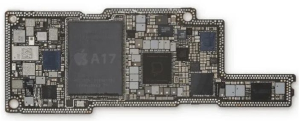 口碑血崩！苹果还敢备货一亿台？只因iPhone 15这技术领先安卓一年