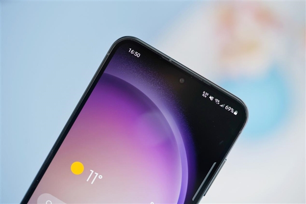 6.1英寸手感绝佳小屏!三星Galaxy S23图赏