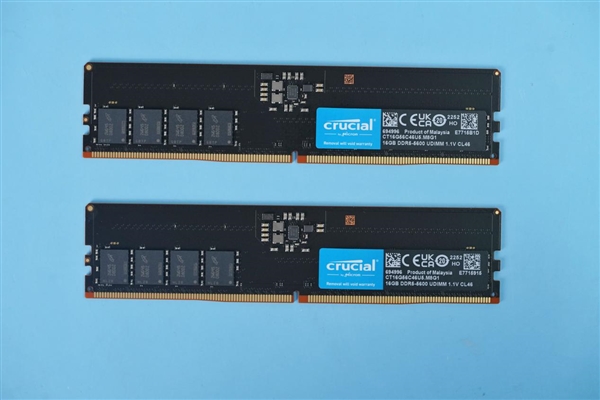 美光原厂颗粒!英睿达DDR5-5600 16GB×2内存图赏