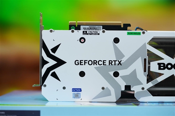纯白千层镜！影驰RTX 4060 Ti 8GB星曜OC图赏