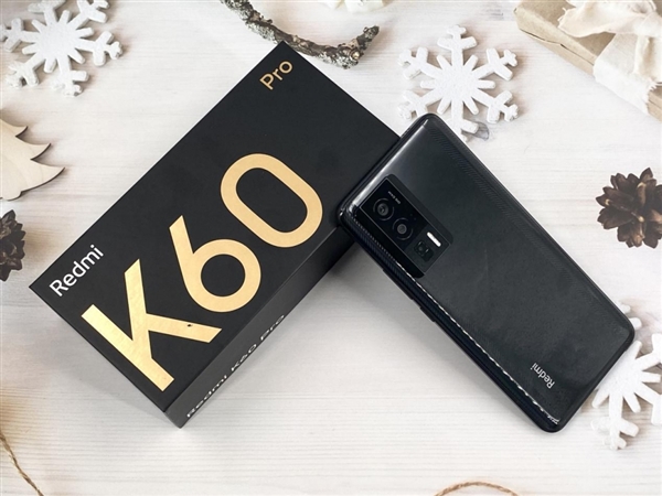 Redmi K60 Pro动手玩： 2K中国屏与狂爆性能双加持