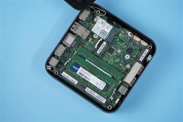 国产内存+国产SSD!小米迷你主机图赏 新办公神器