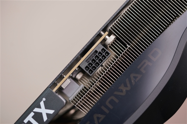 律动炫光太酷了！耕升RTX 4080炫光SOC图赏