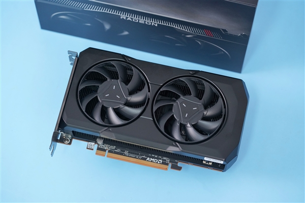 硬刚RTX 4060 Ti！AMD RX 7600图赏