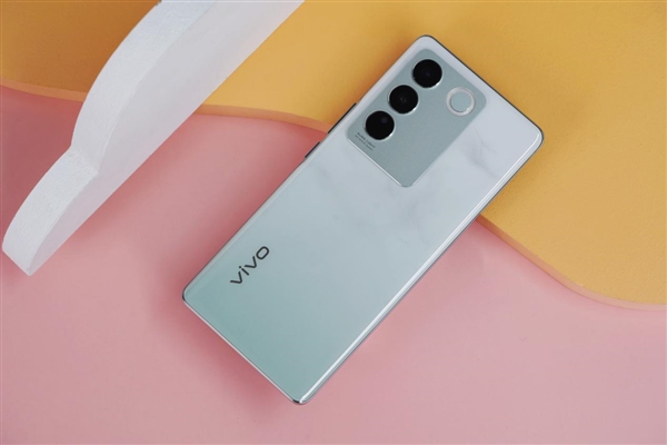 后壳质感堪比玉石！vivo S16 Pro图赏