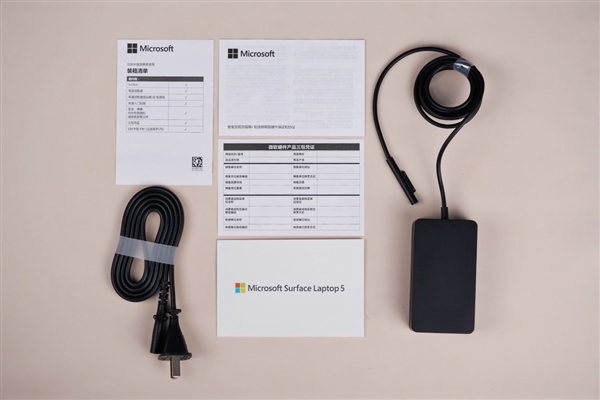 2.2K高色域触控屏!微软Surface Laptop 5图赏