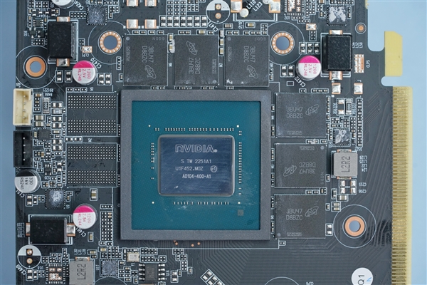涂鸦外观玩趣十足!索泰RTX 4070Ti天启OC欧泊白图赏