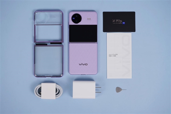 3英寸最大外屏!小折叠vivo X Flip图赏