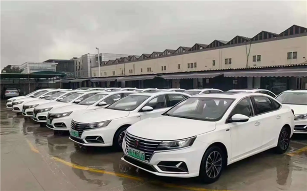 带尾翼的轿跑还不到15万 上汽这是要掀桌子了?