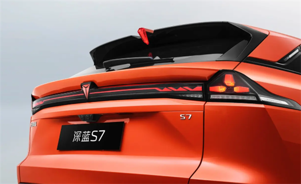 深蓝S7新增520 Pro纯电入门版：售价17.99万 限时赠送L2辅助驾驶