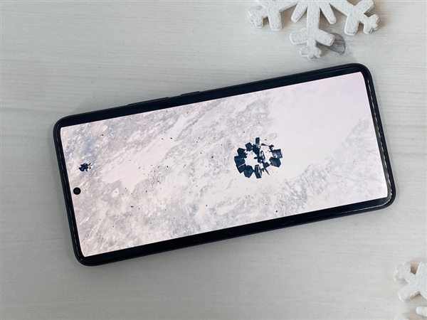 Redmi K60 Pro动手玩： 2K中国屏与狂爆性能双加持