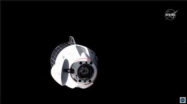 SpaceX龙飞船将搭4名宇航员重返地球：预计降落在佛罗里达