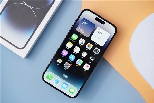 标准版终于要上高刷了!iPhone或2025年全系列引入LTPO技术