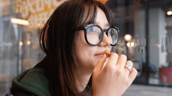 麦当劳是怎么在年轻人心中封神的?