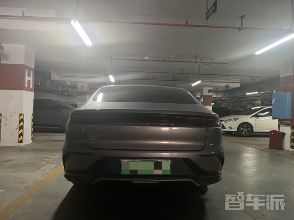 “高端家用车”?比亚迪汉DM-i试驾 极致的油耗和空间